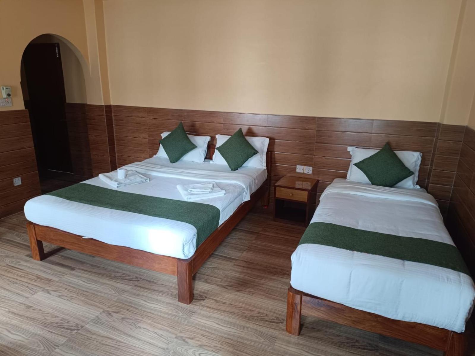 The Mountain House Otel Pokhara Dış mekan fotoğraf