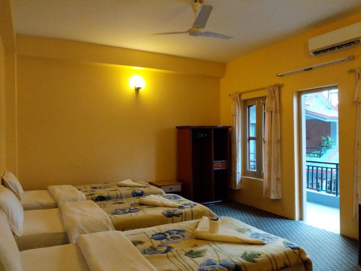 The Mountain House Otel Pokhara Dış mekan fotoğraf
